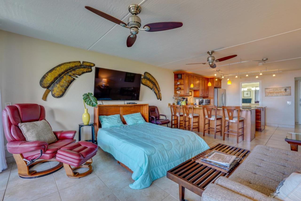 Kona Pacific Top Floor Retreat Ocean View And Pool! Kailua-Kona Exteriör bild